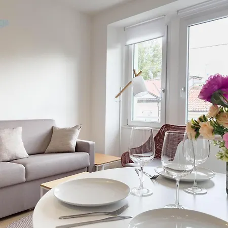 Marco Polo 26 Tirabora Short Rent *